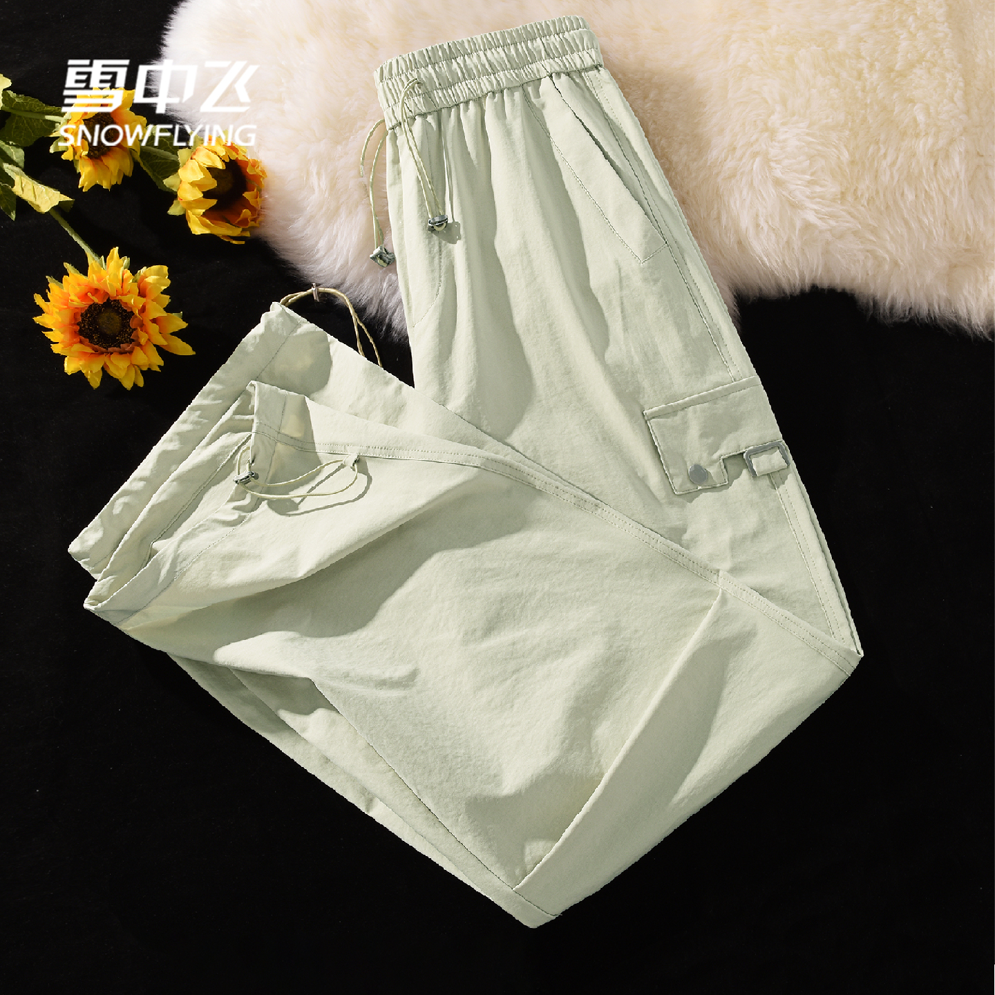 雪中飞工装裤女款户外宽松伞兵裤