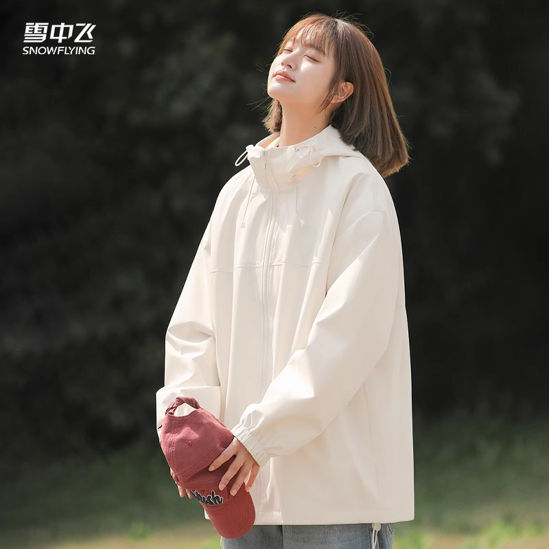 雪中飞外套女春秋薄款防水夹克