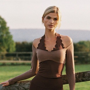 挂脖长款花边上衣假两件拼色瑜伽服修身透气百搭户外运动健身长袖