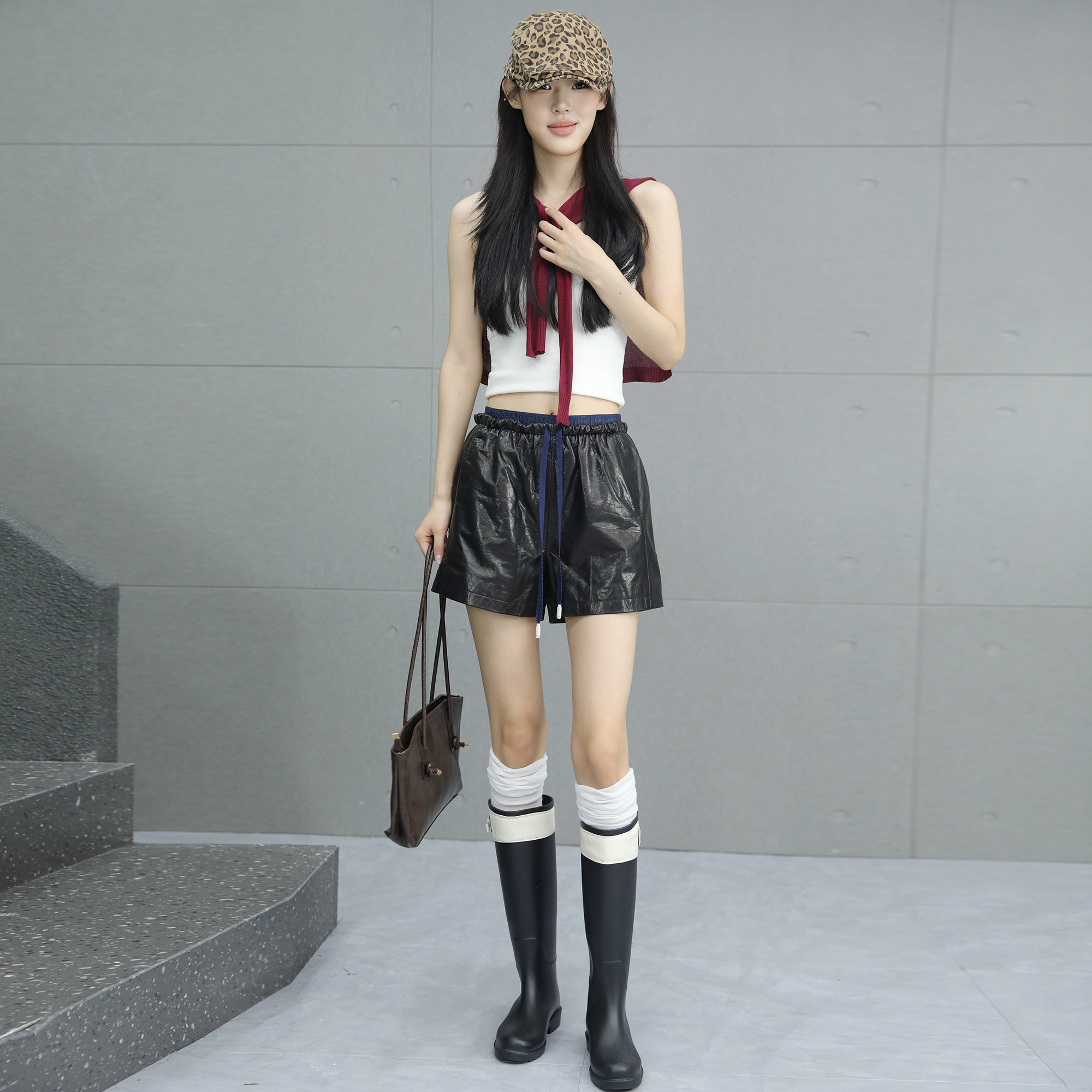 油蜡皮外穿短裤女2025年秋季新款