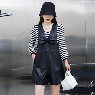 背带裤女2025年秋季新款绵羊皮黑色外穿短裤真皮蝴蝶结宽松休闲裤