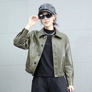 油蜡皮皮衣女短款2025年秋季新款绵羊皮修身皮夹克真皮军绿色外套