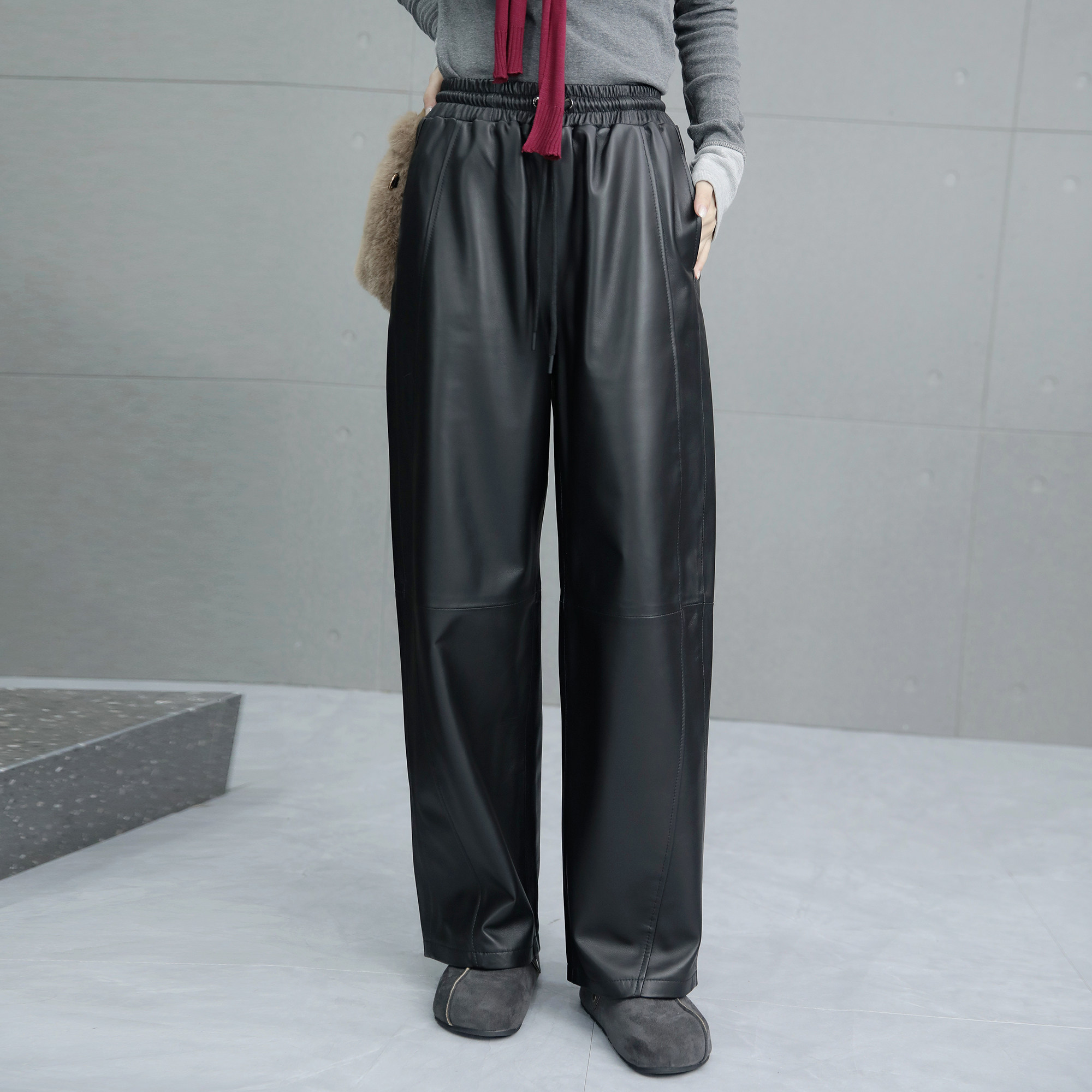 直筒裤女2025年秋季新款绵羊皮
