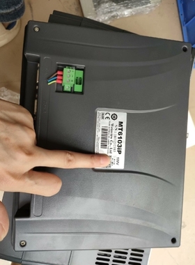 【议价】威伦通触摸屏MT6103IP件 9新