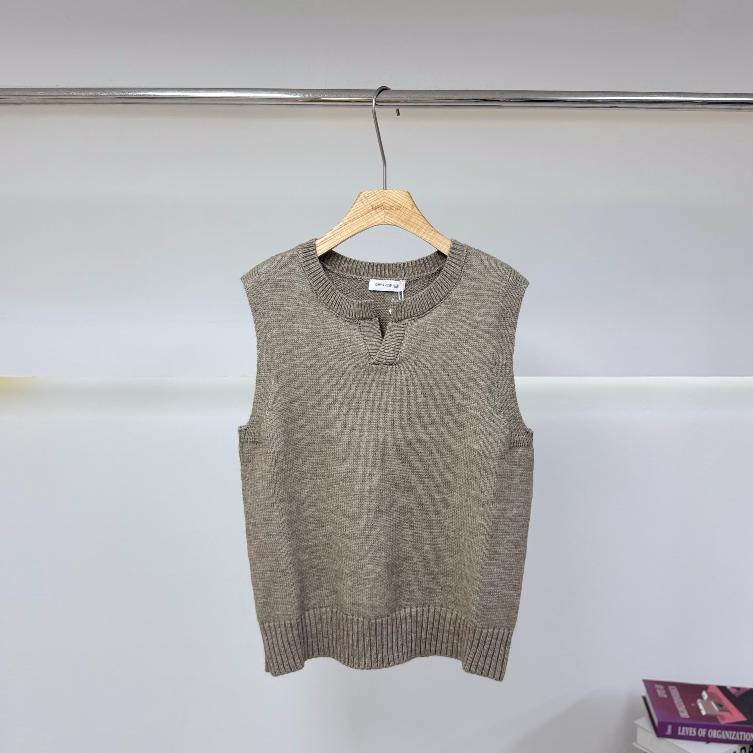 日系 秋季男士弹性保暖休闲小V领套头针织背心 内搭线马甲