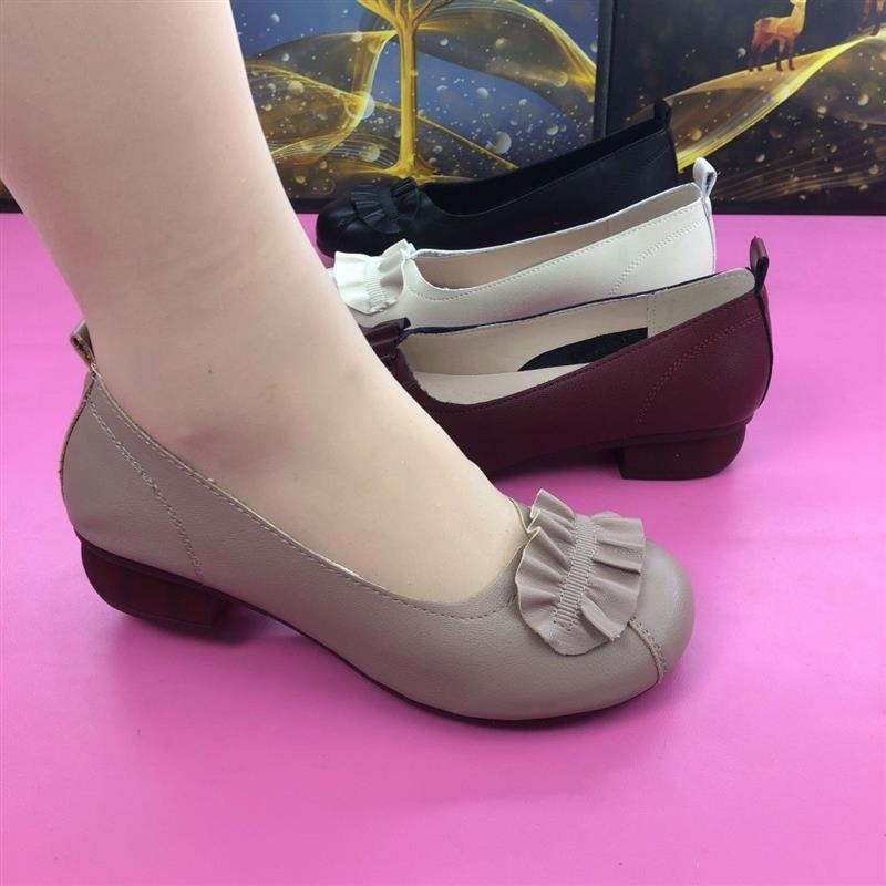 真皮妈妈鞋夏2026新款春秋平底豆豆百搭舒适牛筋软底中老年女单鞋