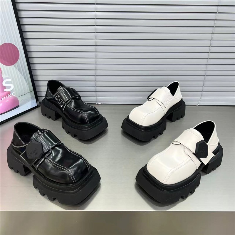 欧货设计师大头乐福鞋女厚底2026春季新款百搭休闲松糕底女鞋单鞋