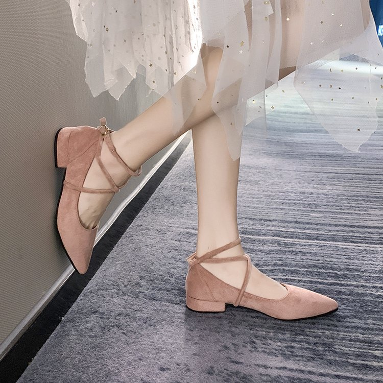 粗跟低跟尖头绒面高跟鞋女网红ins绑带裸色矮跟单鞋配裙子的女鞋