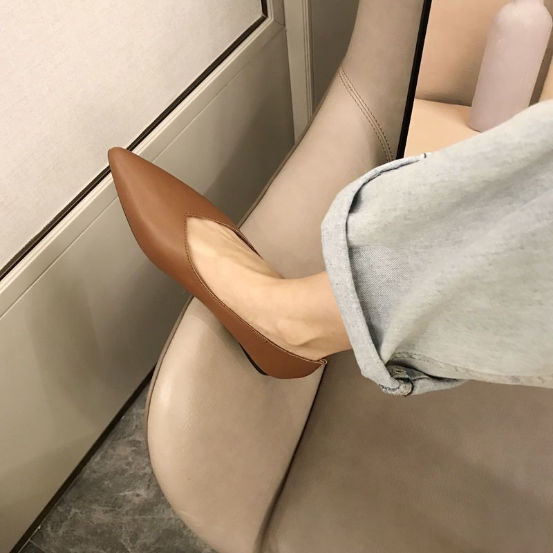 单鞋小码31 32 33尖头工作鞋春秋新款平底奶奶鞋软底大码女鞋4143