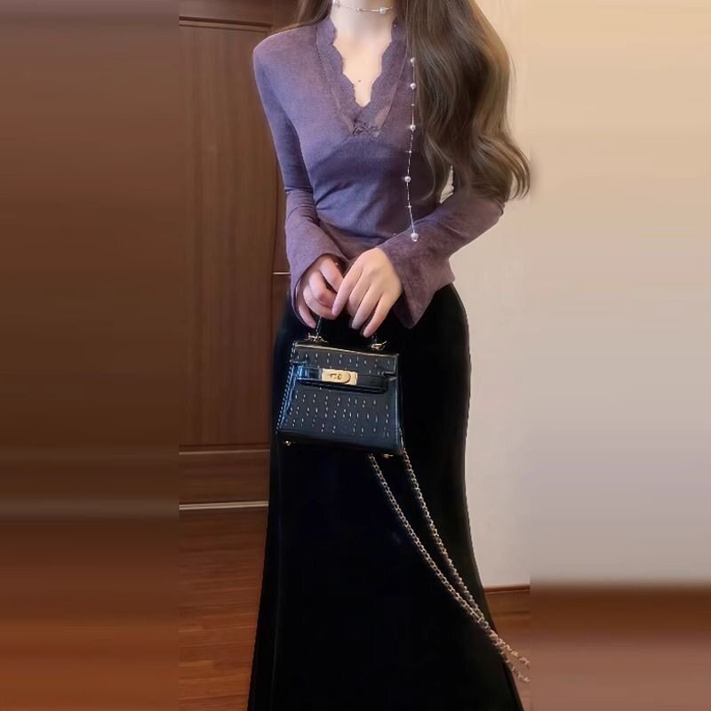 紫色设计感蕾丝V领长袖T恤女秋冬时尚气质修身显瘦打底衫上衣