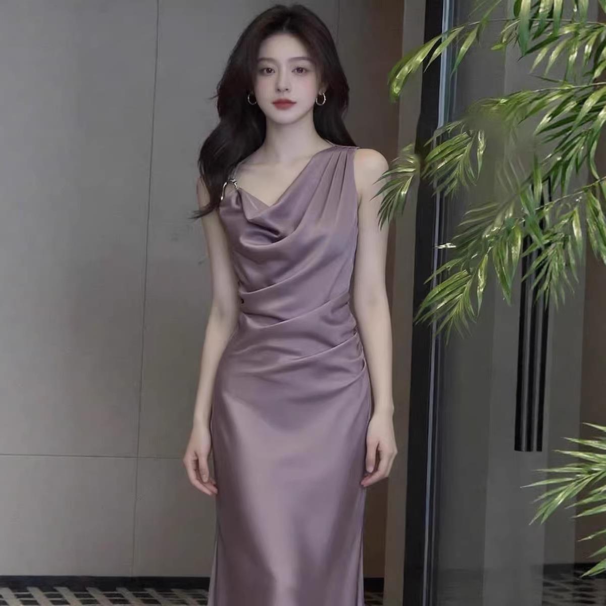 法式精致风紫色缎面吊带连衣裙女2026夏季新款收腰显瘦高级感长裙