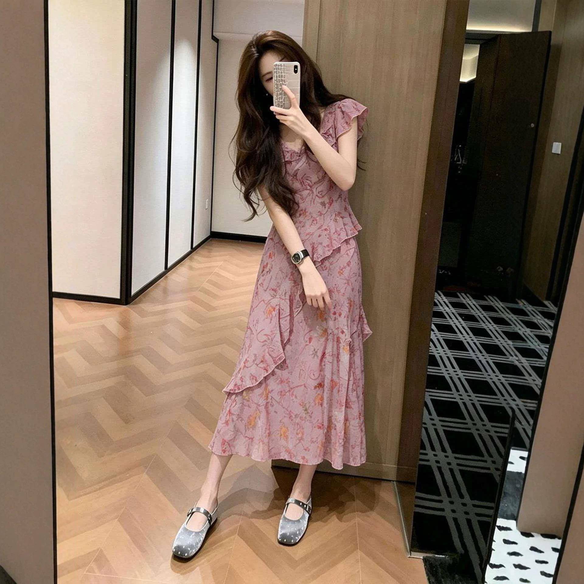 气质紫色荷叶边连衣裙女夏季新款韩系独特漂亮超好看小个子长裙子