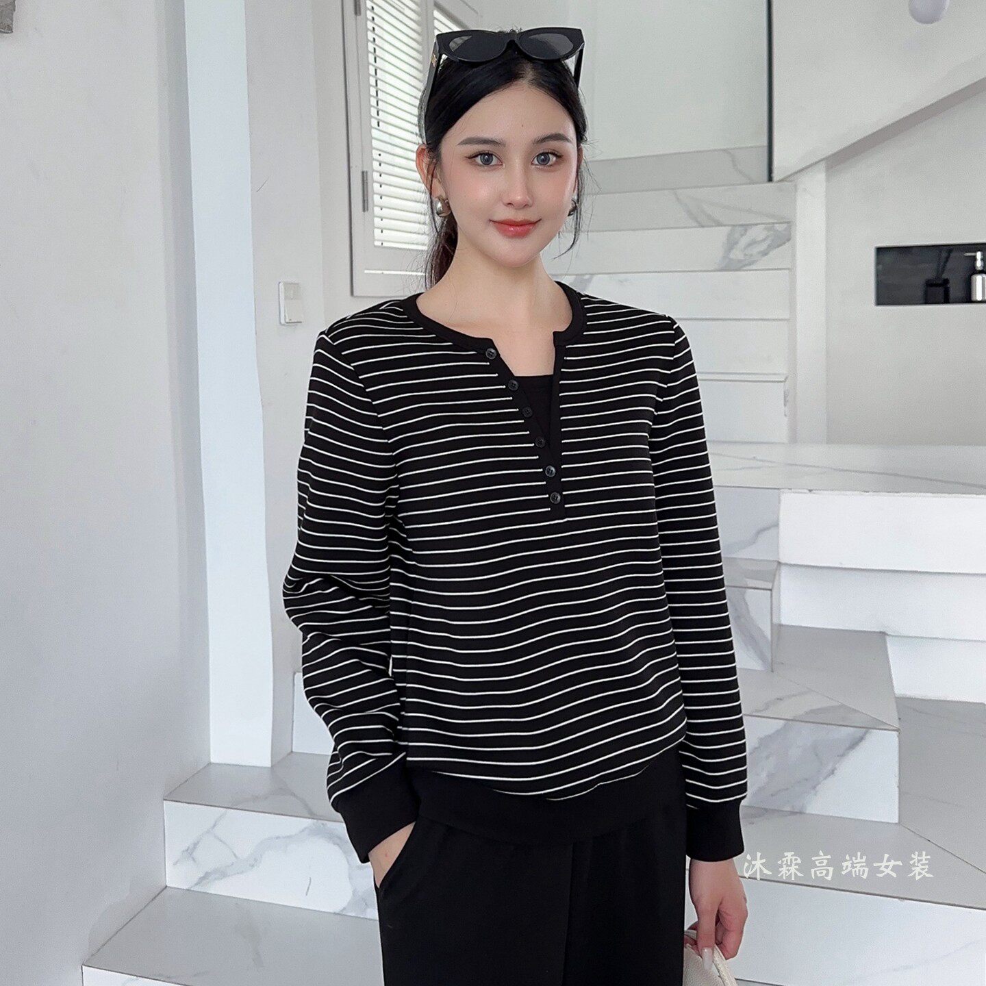 阳龙2025秋冬新款大码修身显瘦宽松气质女上衣打底t恤衫B25-5502