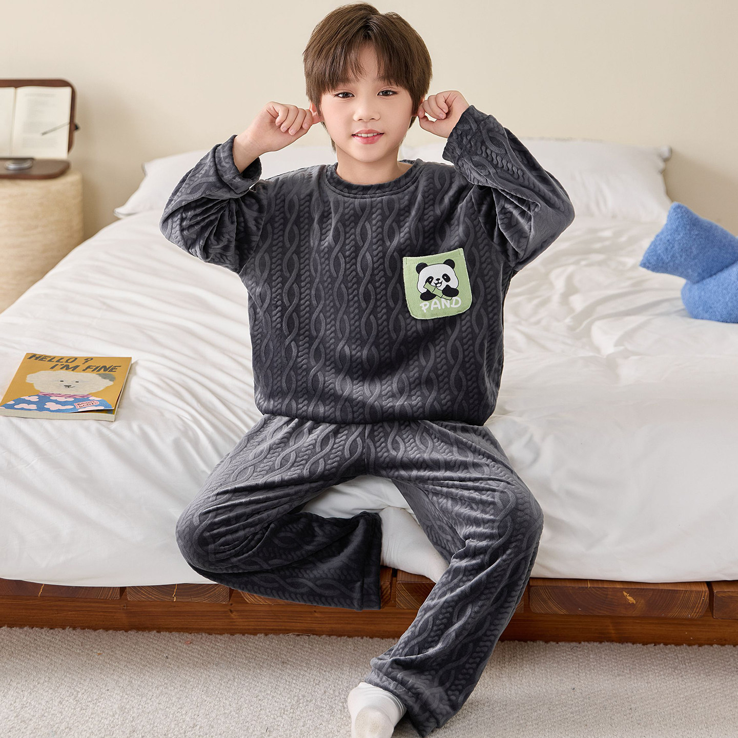 德绒睡衣男童秋冬加厚薄绒家居服