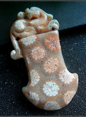 罕见天然珊瑚玉雕件吊坠