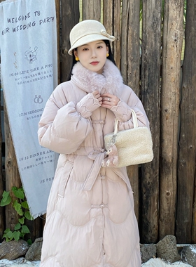 MOBAI默白【观花漾】新中式中长款狐狸毛领收腰盘扣羽绒服外套女