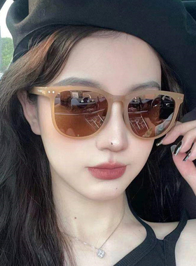 墨镜女潮夏季网红拍照防晒防紫外线茶黄色黑框太阳眼镜女士
