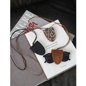 PANLULUPAN迷你吊牌ins纽扣挂脖眼镜夹头层牛皮便携简约挂件吊坠