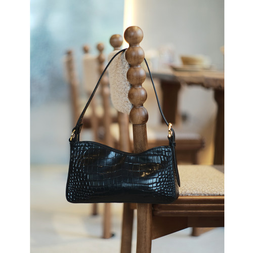 鳄鱼纹牛皮女腋下单肩手提法棍包
