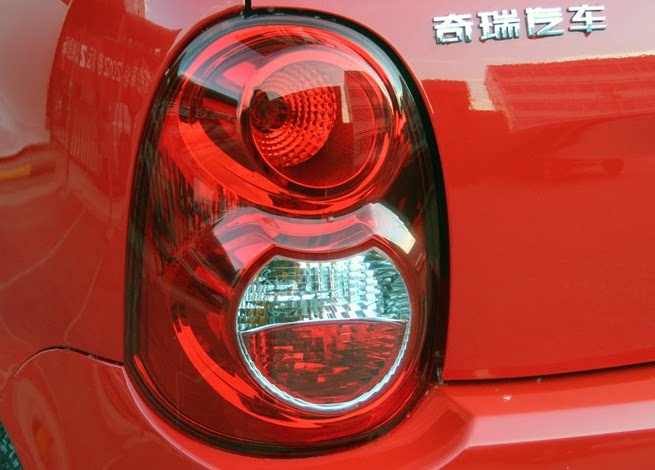 包邮12款新款QQ尾灯奇瑞QQ3后尾灯 新款QQ3 运动版QQ3后尾灯总成