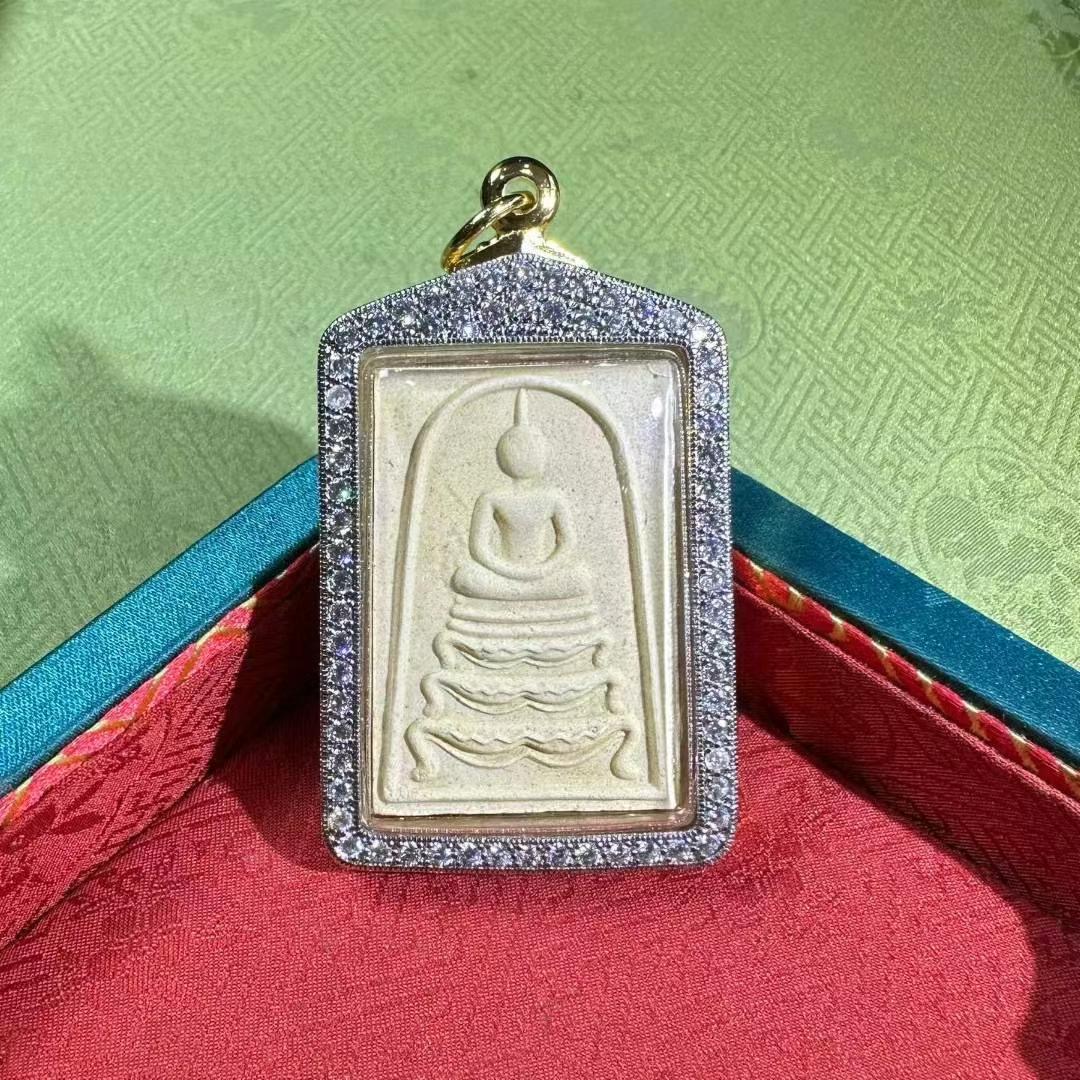 泰国特色工艺品龙婆培2539年狮子座崇迪项链吊坠