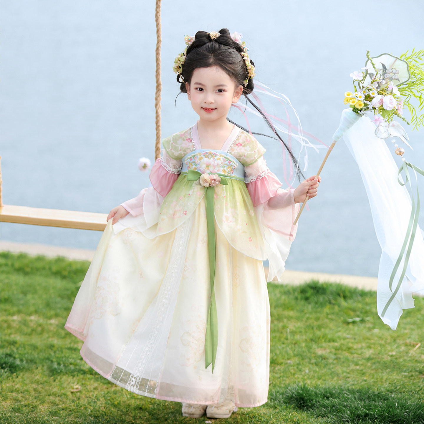 旗铂汉服女童春装2026新款古装图片