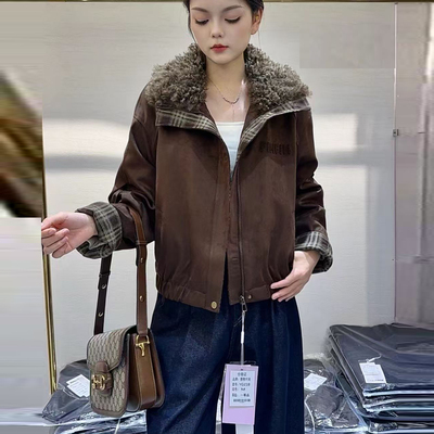 羊羔毛领拼接加绒外套女短款宽松