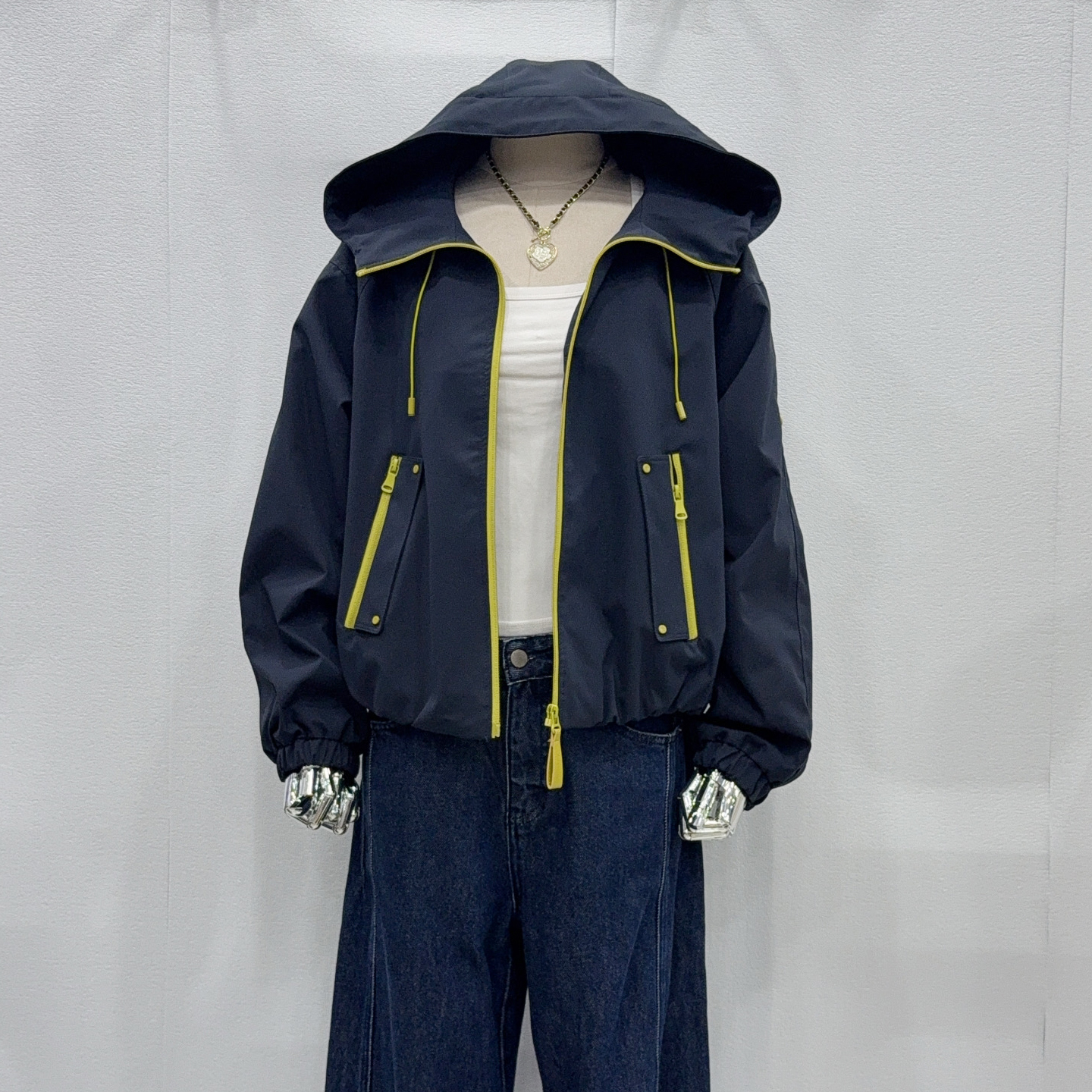 连帽冲锋衣外套女短款秋季韩系时尚宽松减龄设计感百塔休闲夹克潮