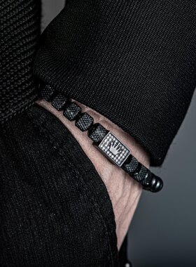 原创设计高级感潮流皇冠手链男士时尚个性百搭钛钢不掉色手饰品潮