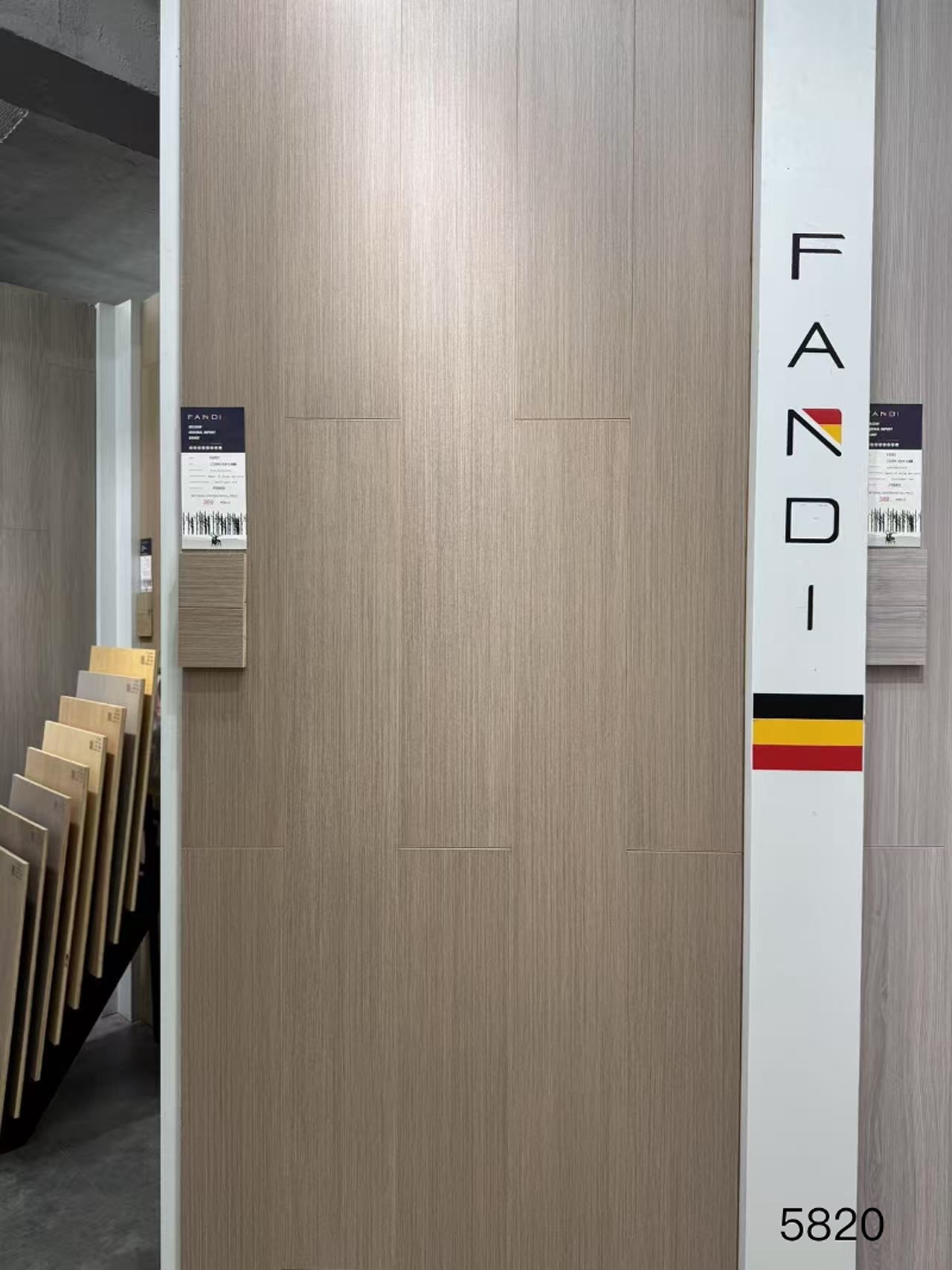 Fandi梵邸地板Enf环保橡木实木新三层复合地板锁扣地热暖防水灰色