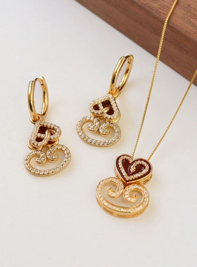 原创新年红色滴油蛇形爱心吊坠项链925银链条轻奢高级锁骨链女