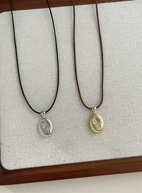 极简螺纹椭圆吊坠挂绳项链女时尚复古小众百搭长款毛衣卫衣链