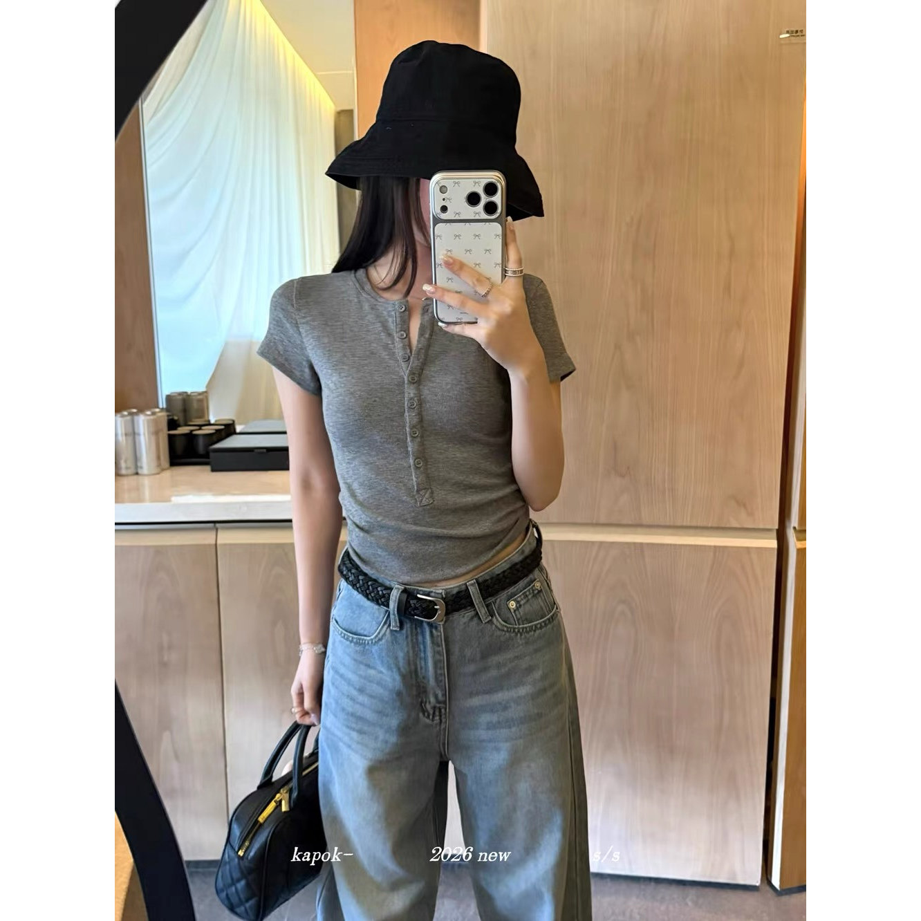 t恤春夏韩系正肩通勤风修身短袖女韩版纽扣设计显瘦百搭气质上衣