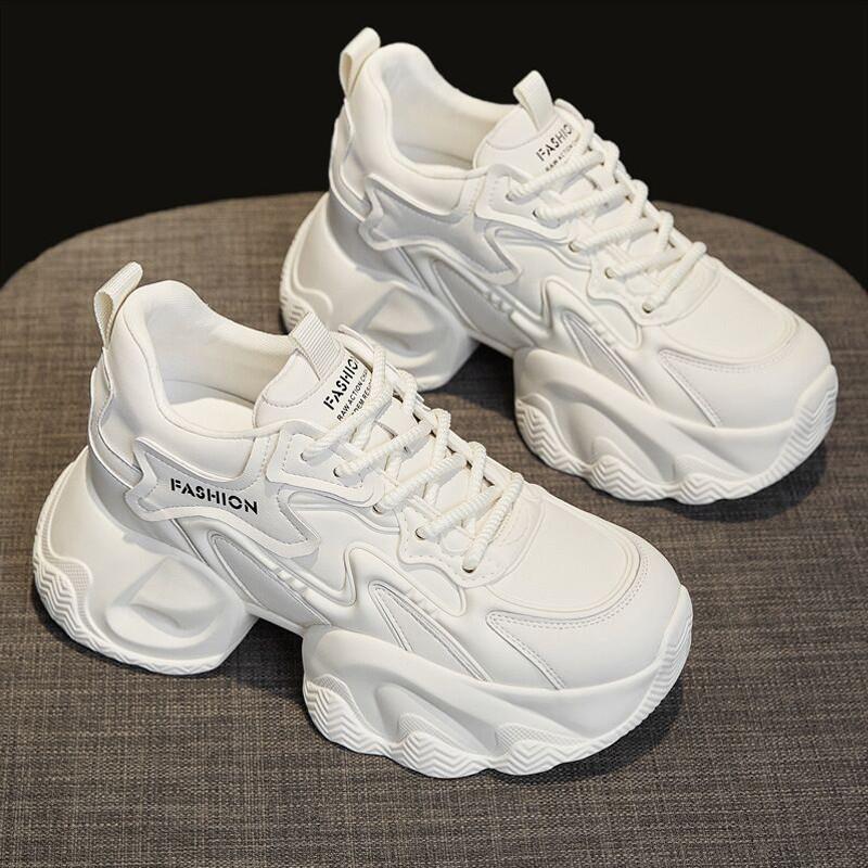 内增高小白鞋女2026春季新款厚底8cm巨好看皮面小个子老爹鞋