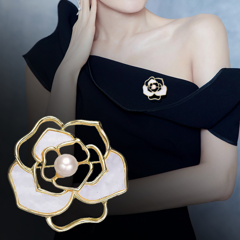 小香风合金女山茶花胸针衣服配饰