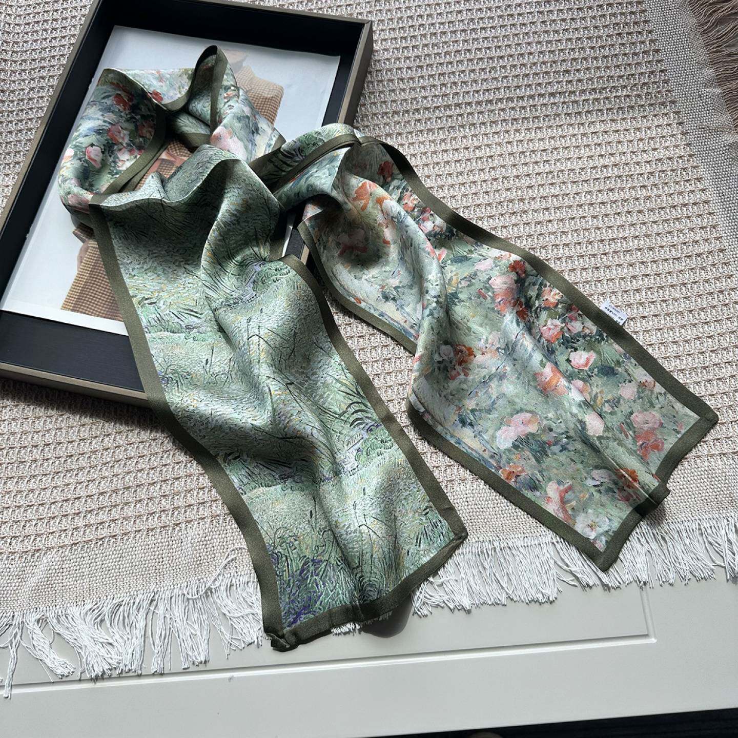 桑蚕丝双层油画风女士长条丝巾