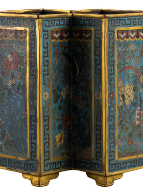 铜胎掐丝珐琅吉祥富贵方胜形笔筒