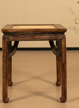 黄花梨束腰马蹄腿霸王枨方凳