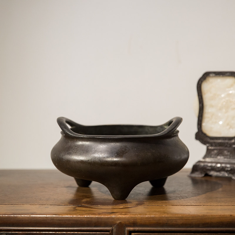 清代三乳足桥耳宣德炉古董收藏真品客厅办公室桌面装饰摆件铜香炉