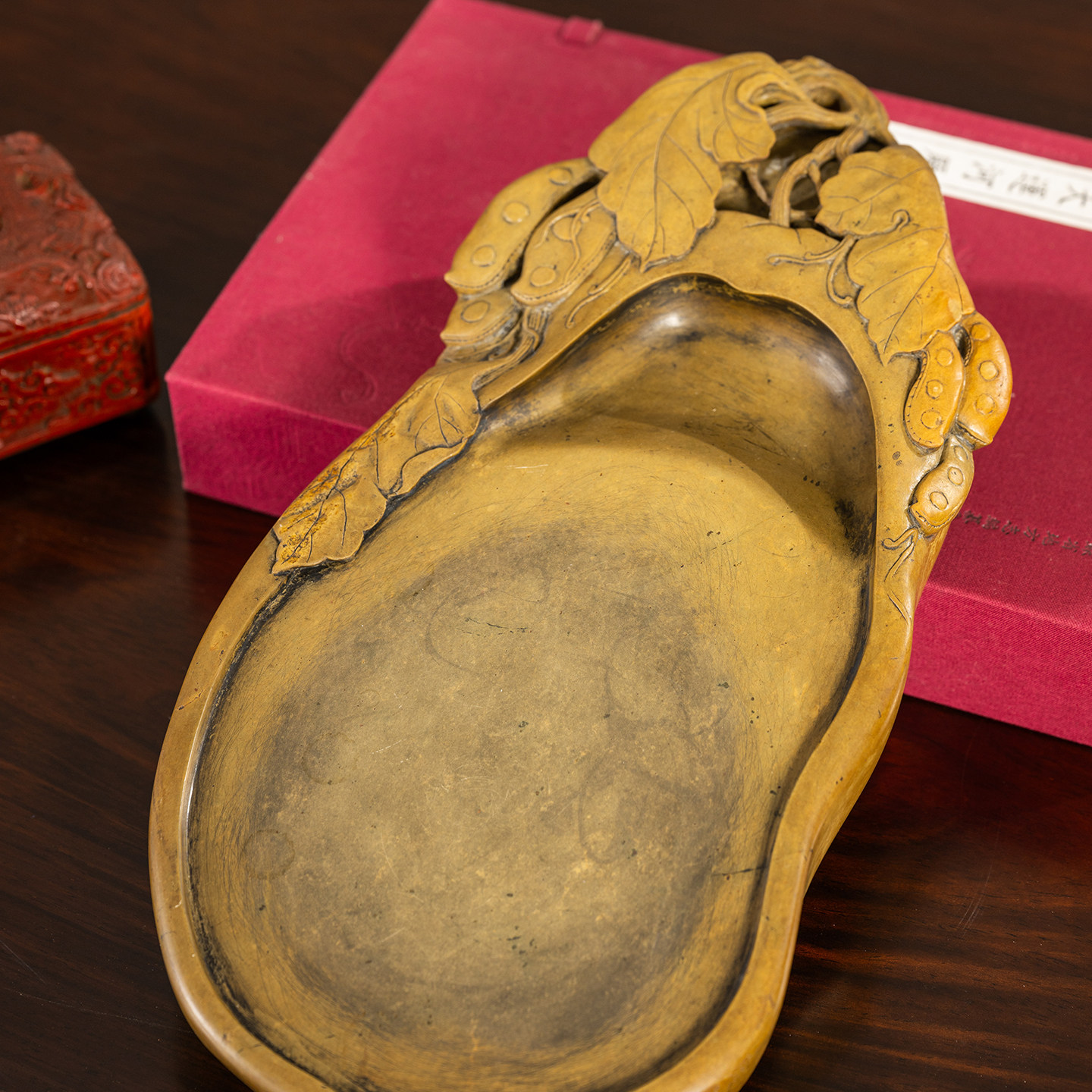 清代豆荚纹随形绿端石砚老物件古董收藏书房桌面摆件文房用品砚台