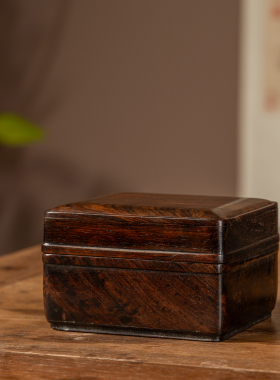 清代小叶紫檀文房盖盒