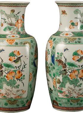 清代五彩花鸟纹开窗赏瓶