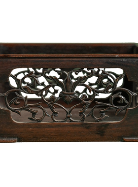 红木透雕卷草纹方形呈盘