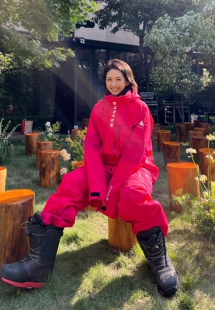 BURTON 畅销 中国限定款AIZAWA系列滑雪服Radiant洋红 黑桃雪具