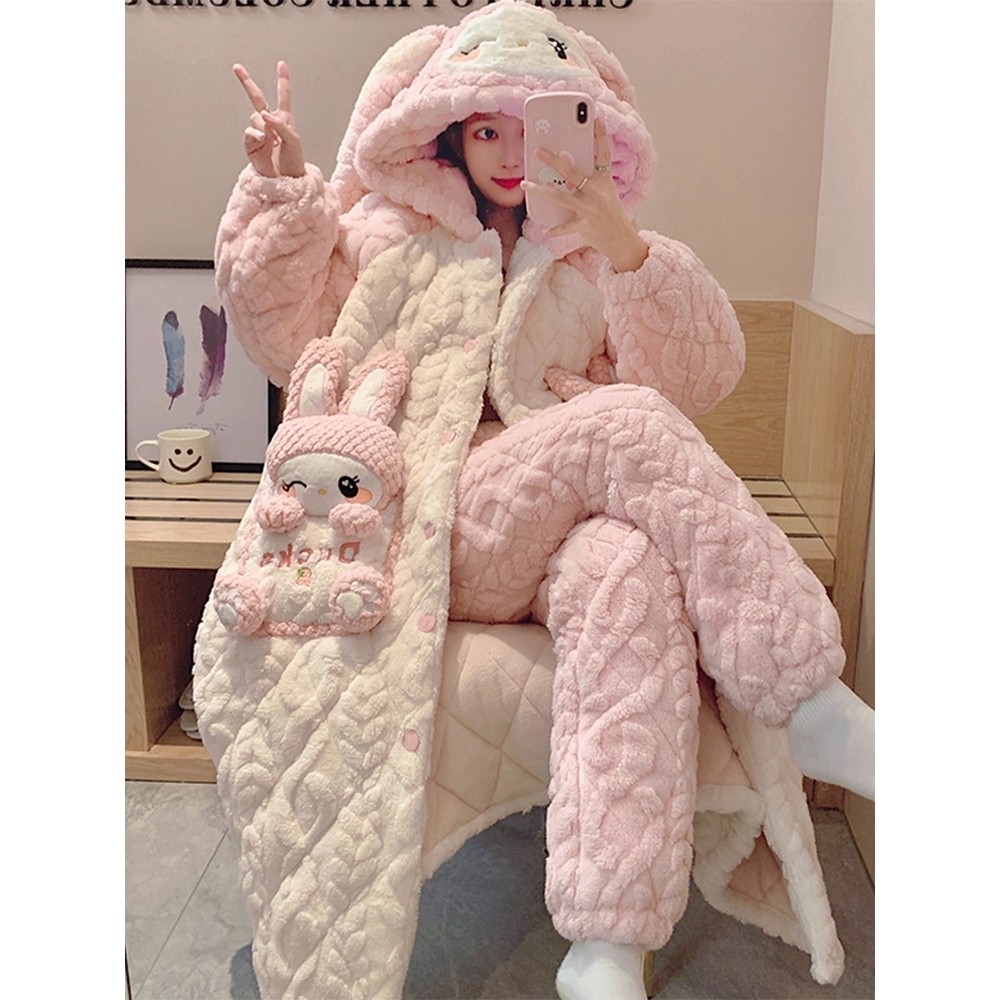 珊瑚绒睡袍女冬季加厚中长款三层夹棉睡衣女士可爱加绒家居服套装