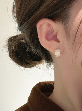 滴釉小耳圈耳饰女高级感耳钉小众设计感耳环小巧精致气质素圈耳扣