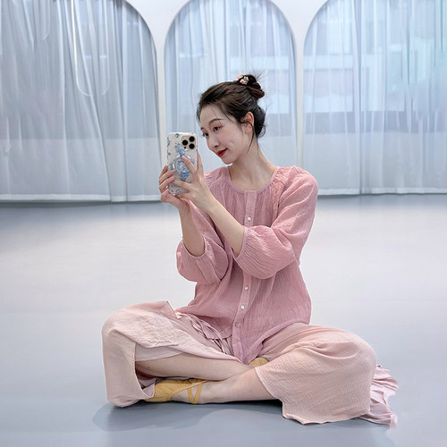 肌理宽松v领舞蹈服罩衫飘逸宽松