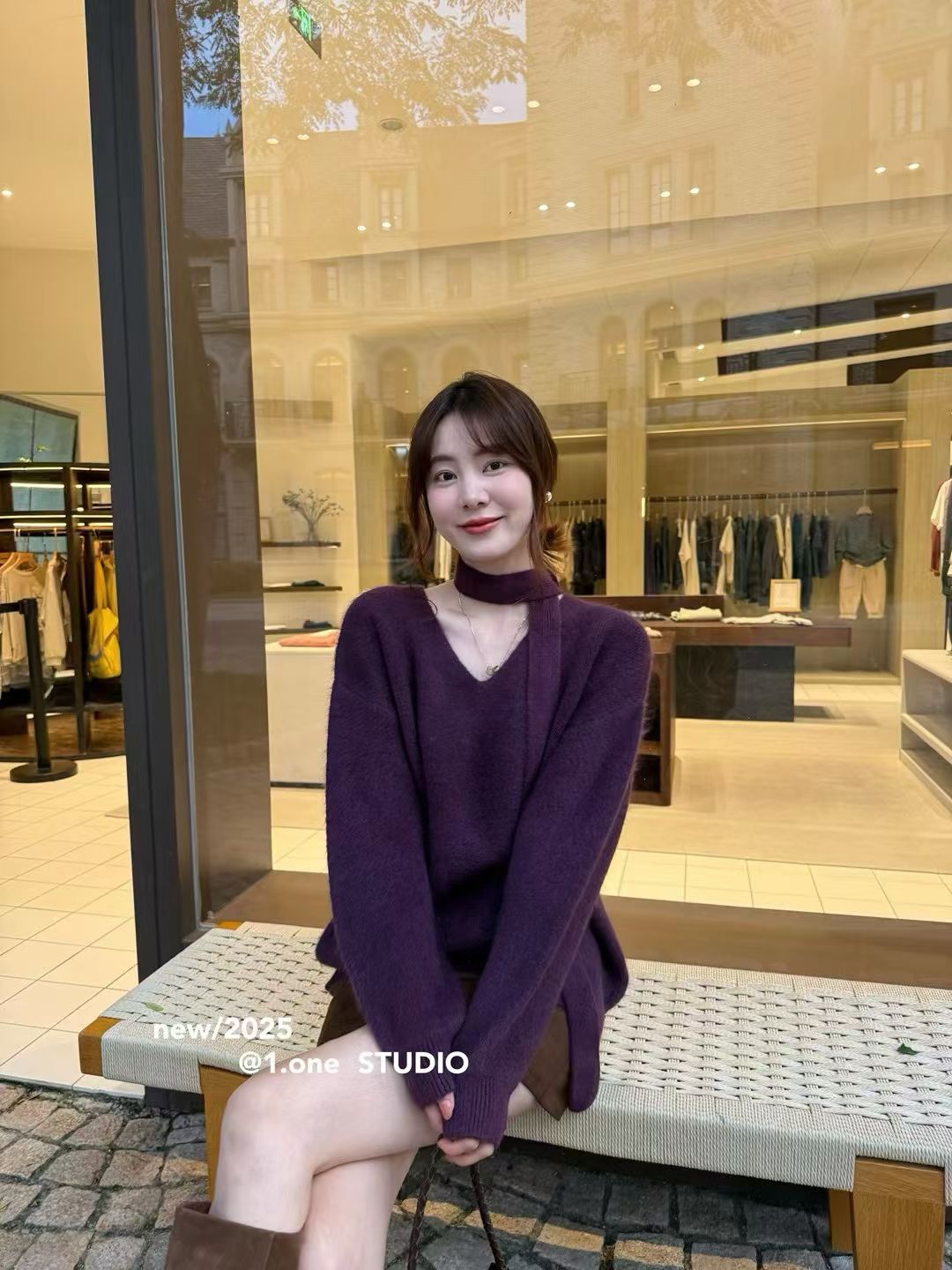 I one2025秋冬设计感高品质V领针织衫显瘦百搭内搭上衣飘带上衣