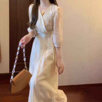 官图法式小香风V领连衣裙女春夏季大码收腰温柔独特绝美好看长裙