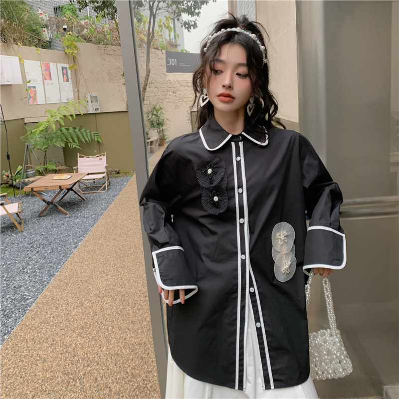 法式黑白撞色立体花朵廓形衬衫